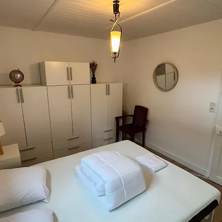 Lejlighed 2 Pieces Avec Terrasse A Touques, Parking Privatif - Fr-1-712-88 Touques