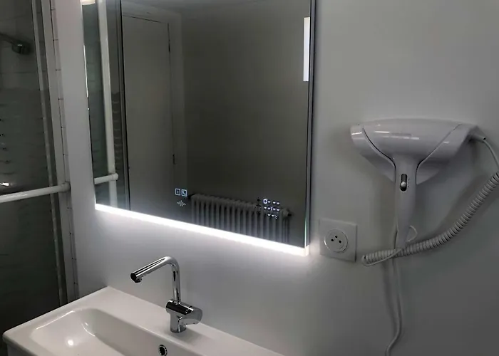 2 Pieces Avec Terrasse A Touques, Parking Privatif - Fr-1-712-88 Lejlighed *