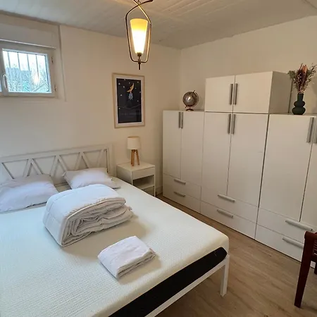 2 Pieces Avec Terrasse A Touques, Parking Privatif - Fr-1-712-88 * טוקה