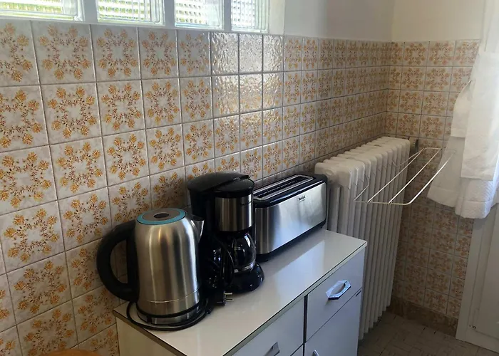 2 Pieces Avec Terrasse A Touques, Parking Privatif - Fr-1-712-88 Apartment Touques